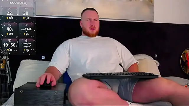 Snapshot of RoddyStill chatting on 27, 11, 2025 RoddyStill online show from 27, 11, 2025