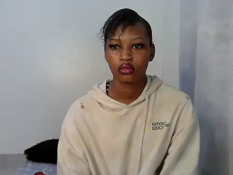 Snapshot of Sweet_Vinkah chatting on 7, 4, 2026 Sweet Vinkah online show from 7, 4, 2026
