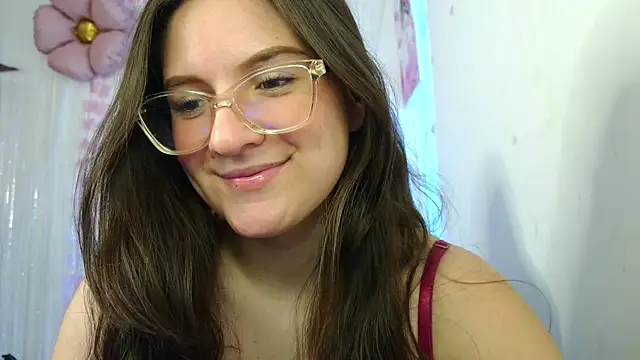 Snapshot of livgomez chatting on 21, 9, 2025 livgomez online show from 21, 9, 2025