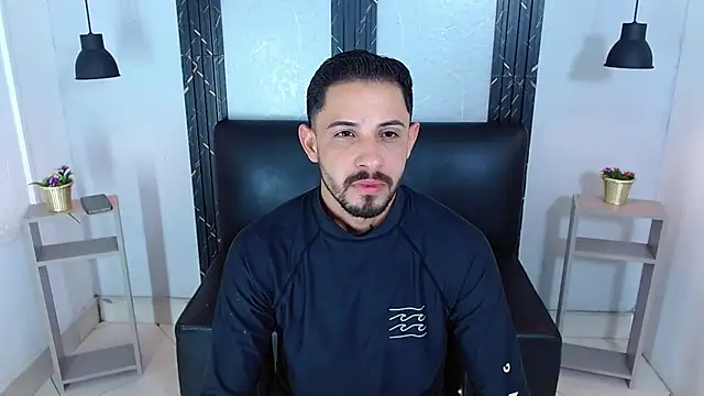 Snapshot of Erick_Wall chatting on 16, 7, 2026 Erick Wall online show from 16, 7, 2026