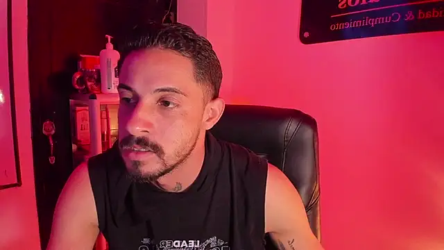 Snapshot of Erick_Wall chatting on 31, 5, 2026 Erick Wall online show from 31, 5, 2026