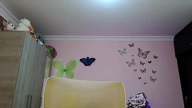 caroline jonson online show from 21, 11, 2025