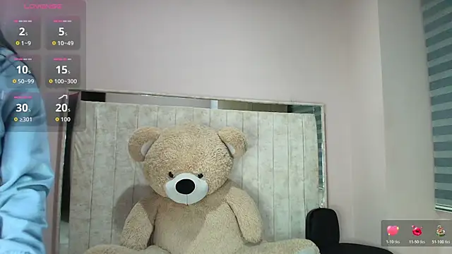 Danna 777  online show from 4, 11, 2025