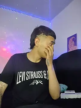 Snapshot of Tifanny_Sweett chatting on 21, 11, 2025 Tifanny Sweett online show from 21, 11, 2025