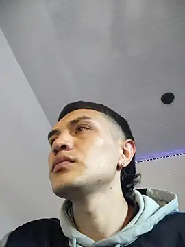 Snapshot of Tifanny_Sweett chatting on 30, 11, 2025 Tifanny Sweett online show from 30, 11, 2025