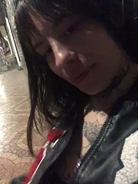 Tifanny Sweett online show from 2, 4, 2026