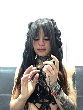 Snapshot of Tifanny_Sweett chatting on 31, 10, 2025 Tifanny Sweett online show from 31, 10, 2025