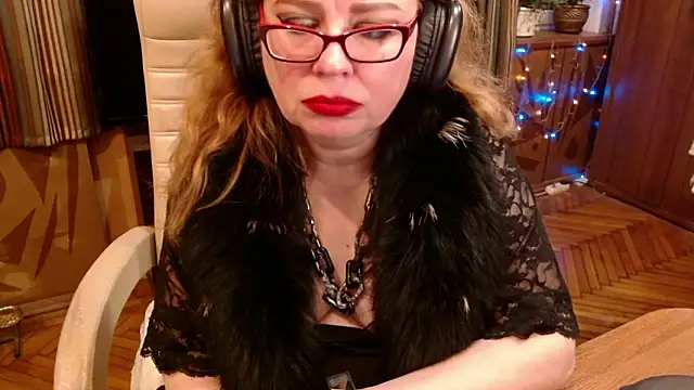 Miss Tress online show from 3, 2, 2026