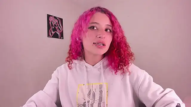 Snapshot of valent_27 chatting on 27, 10, 2025 valent 27 online show from 27, 10, 2025