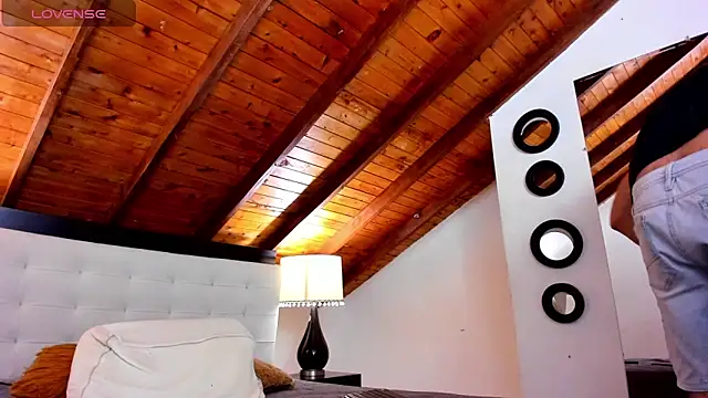 Tom Bailey online show from 18, 12, 2025