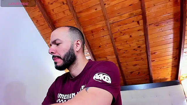 Snapshot of Tom_Bailey chatting on 24, 10, 2025 Tom Bailey online show from 24, 10, 2025