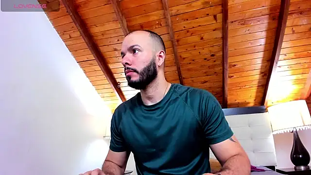 Snapshot of Tom_Bailey chatting on 8, 11, 2025 Tom Bailey online show from 8, 11, 2025