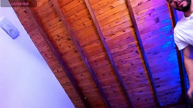 Tom Bailey online show from 1, 2, 2026