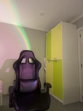 MisFrekcles  online show from 13, 2, 2026