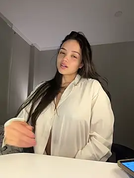 MisFrekcles  online show from 25, 2, 2026