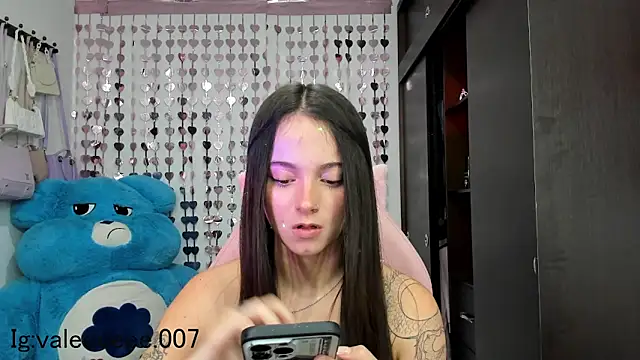 lucyy tay online show from 5, 12, 2024