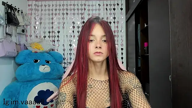 lucyy tay online show from 27, 1, 2025