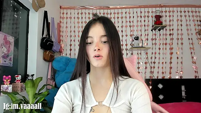 lucyy tay online show from 23, 9, 2025