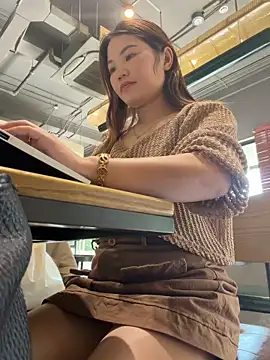 Emily 9xx online show from 29, 11, 2025