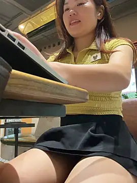 Emily 9xx online show from 18, 4, 2026