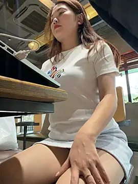 Emily 9xx online show from 20, 3, 2026