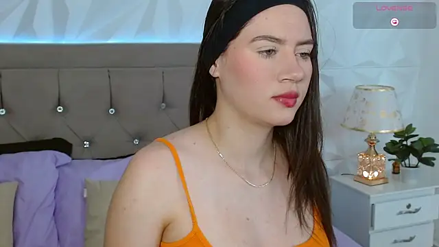 Gwen drew online show from 5, 11, 2025