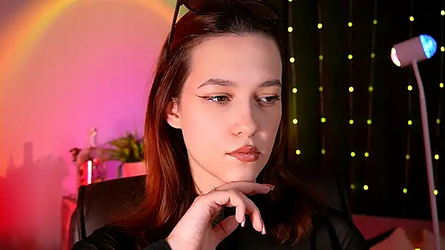 LolaLemona online show from 27, 6, 2026