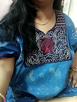 cuteyqueen online show from 7, 10, 2025