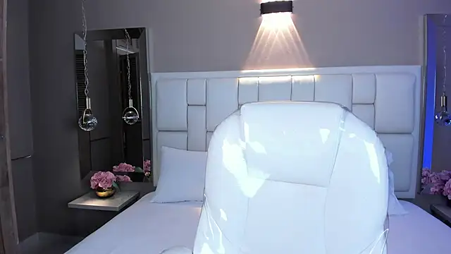 Snapshot of JessyEvans chatting on 23, 10, 2025 JessyEvans online show from 23, 10, 2025