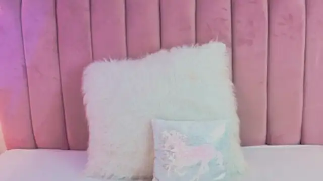 KimberlyCutee online show from 21, 7, 2026