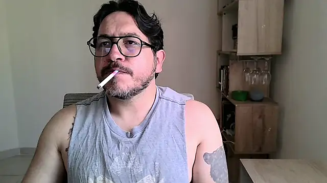 OsoMaduro12 online show from 9, 2, 2026