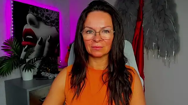 HelenLuxx online show from 30, 5, 2026