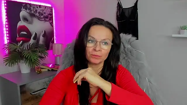HelenLuxx online show from 11, 2, 2025