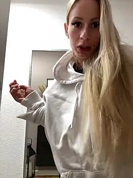 X JamieLove X online show from 1, 3, 2025