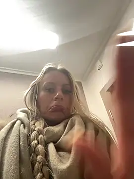 X JamieLove X online show from 25, 1, 2025
