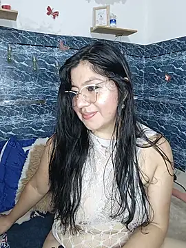 keterinjones--11 online show from 23, 5, 2026