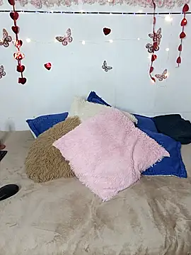 keterinjones--11 online show from 27, 2, 2026