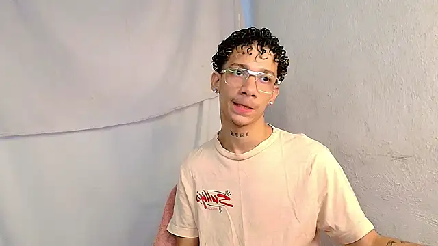 Snapshot of mateodeamjo chatting on 5, 6, 2026 mateodeamjo online show from 5, 6, 2026