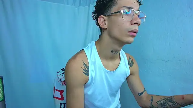 Snapshot of mateodeamjo chatting on 23, 4, 2026 mateodeamjo online show from 23, 4, 2026