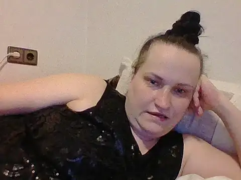  squirty cum lady  online show from 3, 3, 2025