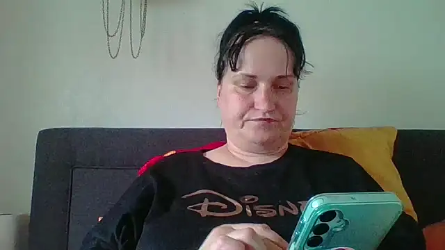  squirty cum lady  online show from 3, 6, 2026
