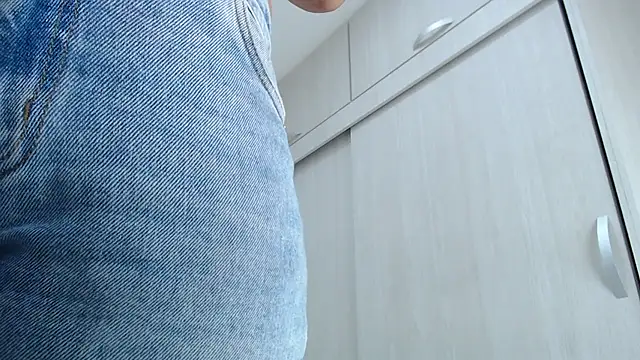 Snapshot of Amelia_Debora_Antonella chatting on 6, 11, 2025 Amelia Debora Antonella online show from 6, 11, 2025