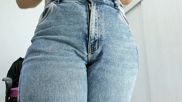 Amelia Debora Antonella online show from 11, 2, 2026