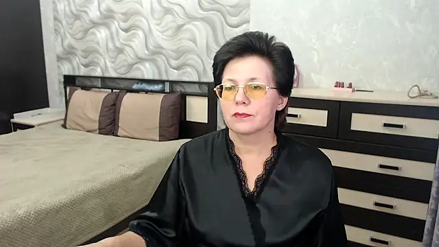 Snapshot of VitaCharm chatting on 16, 2, 2025 VitaCharm online show from 16, 2, 2025