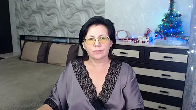 Snapshot of VitaCharm chatting on 13, 1, 2025 VitaCharm online show from 13, 1, 2025
