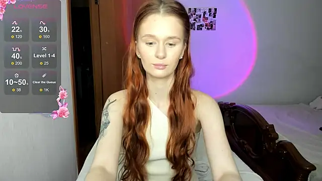 Snapshot of EmilySoul chatting on 2, 12, 2025 EmilySoul online show from 2, 12, 2025