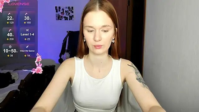 Snapshot of EmilySoul chatting on 10, 10, 2025 EmilySoul online show from 10, 10, 2025