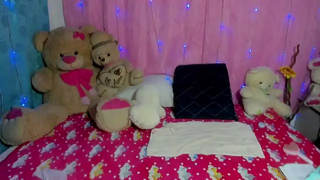 Dana Jeins online show from 2, 12, 2025