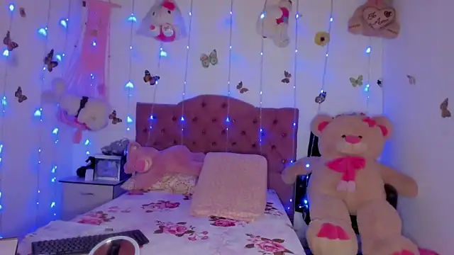 Dana Jeins online show from 6, 4, 2026