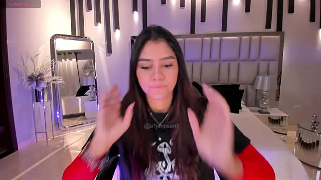 AllyJensen online show from 6, 11, 2025